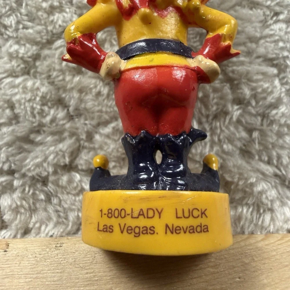 Vintage Las Vegas Lady‎ Luck Casino Mad Money Clown Keychain Fob Souvenir Nevada